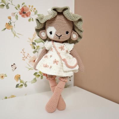 Patron Robe Bohème Amigurumi Crochet Gratuit PDF