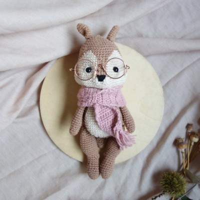 Bucky l'écureuil : Patron Au Crochet PDF